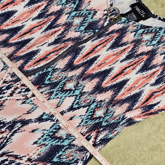 4/$20 Rue 21 | Geometric Print Fit & Flare Mini Dress with Zip Up Front size XS - Picture 5 of 6